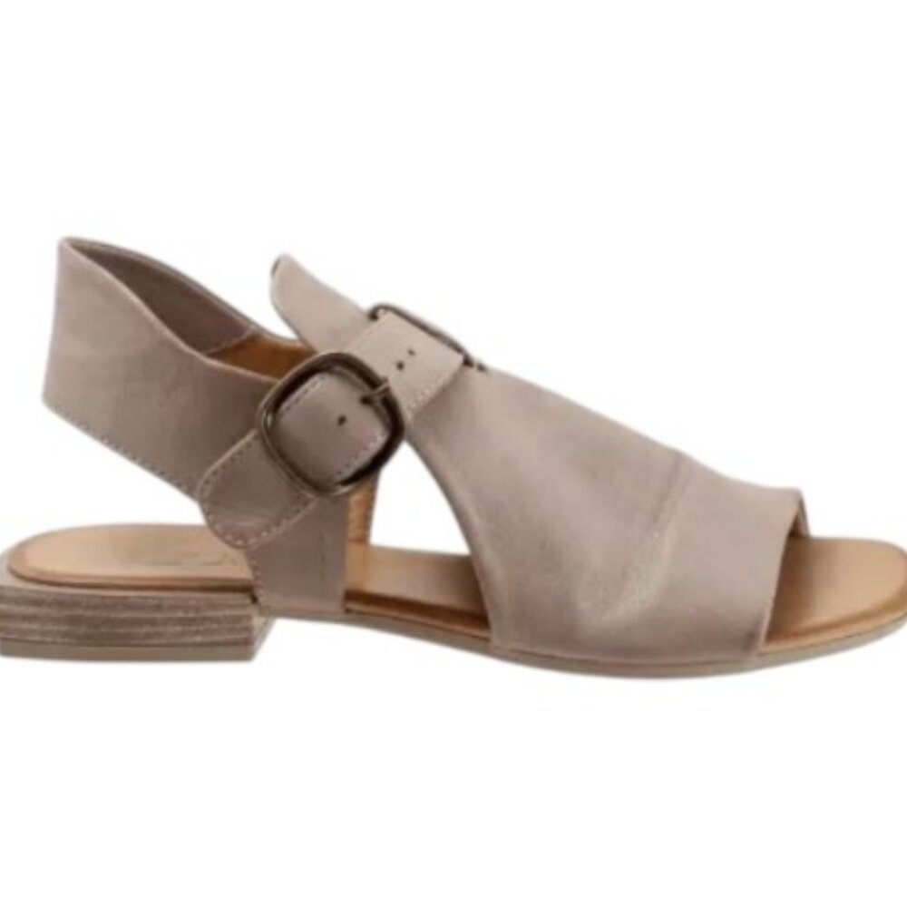 Bueno cream ava buckle sandals size EU36